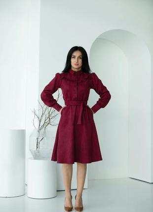 Офисное женское платье цвета марсала из теплой осенней ткани длина миди  44, 46, 48, 50, 521 фото