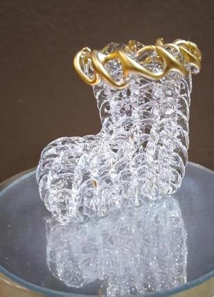 Скляний черевик в стилі в стилі сваровські на дзеркальній підставці