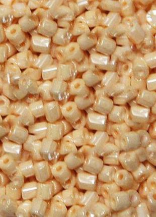 Бисер чешский preciosa рубка перламутровый 900 / 46112 калибр 10/0 светлый бежевый упаковка 5 грамм