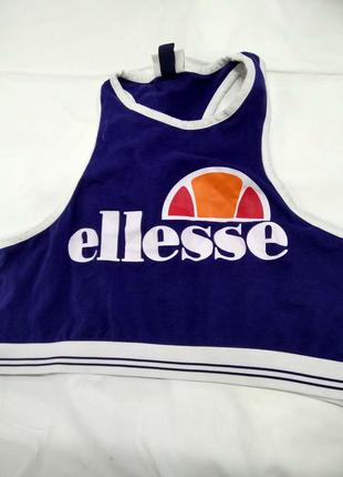 Спортивный бюстгальтер / топ ellesse .2 фото