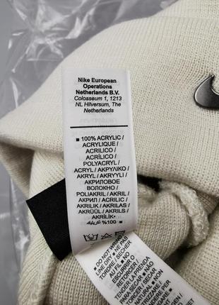 Шапка зимова унісекс nike beanie cuffed swoosh light bone cw6324-072 оригінал9 фото