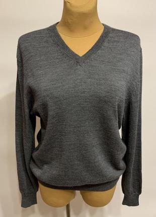 Серый свитер,пуловер с шерстью