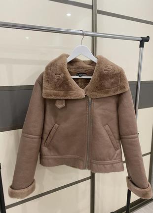 Розовая дубленка zara