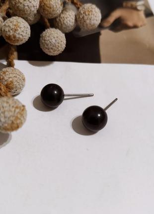 Новые серьги пусеты минимализм сережки под черный жемчуг кульчики