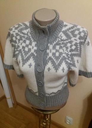 Теплий короткий кардиган светр, кофта на гудзиках з візерунком tammy 10 р