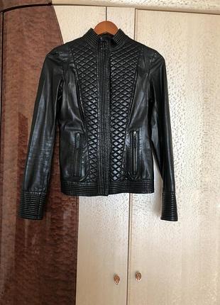 Курточка кожаная