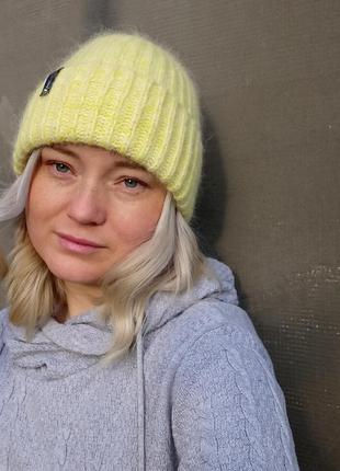 Стильні теплі шапки!