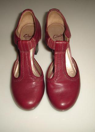 Шкіряні туфлі clarks р 39, устілка 25,5 см, зроблені в бразилії3 фото