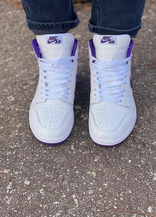 Женские кроссовки nike air jordan retro 1  белые с фиолетовым6 фото