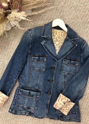 Джинсовый пиджак