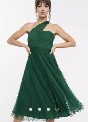 Вечернее необычное зелёное платье