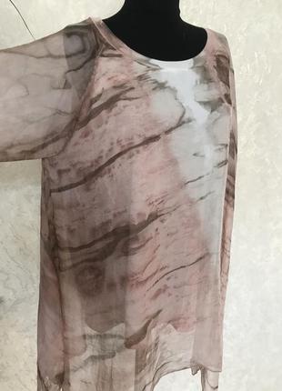 Красивая нарядная блуза двойная