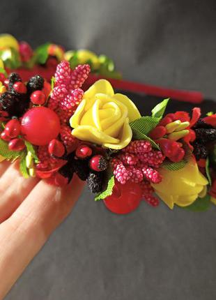 Обруч з квітами з квітами