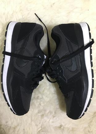 Кросівки чорні фірмові nike air wind runner 448423--017 р. 38