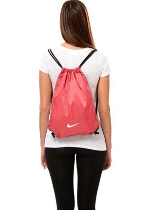 Унисекс рюкзак-мешок nike fundamentals swoosh gymsack1 фото