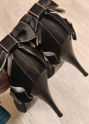 Невероятно красивые туфли,босоножки karen milen4 фото