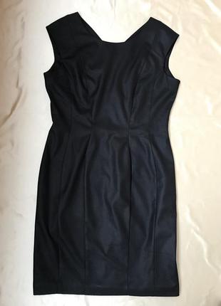 Качественное черное платье-футляр1 фото