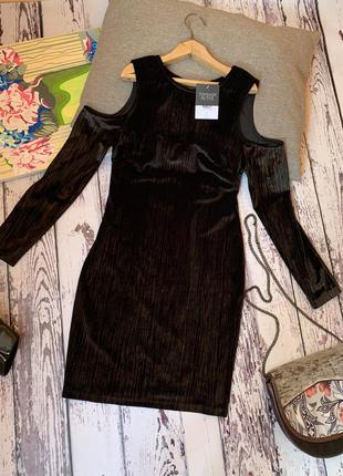 Платье вечернее topshop велюровое бархатное мини короткое чёрное с золотым открытые плечи офисное по фигуре в обтяжку