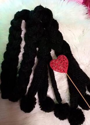 Шарф для девочки - косичка с помпонами