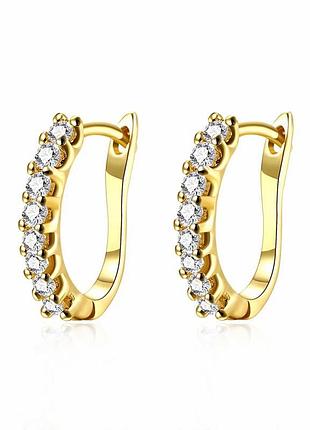 Красивые нежные серьги . очень качесьвенная бижутерия .