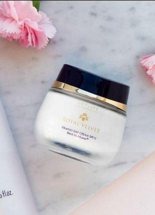 Підтягуючий денний крем для обличчя royal velvet