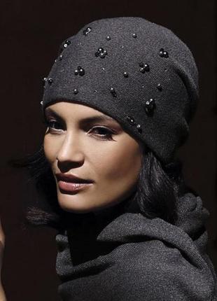Шапка, украшенная бусинами kamea "террасса" (terrassa) - 07 графит