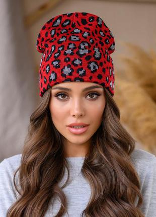 Модная шапка-бини в леопардовый принт "пола" - 647-118 красный-серый-черный