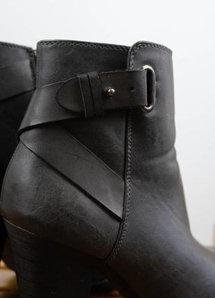 Primark красивые темно серые деми ботинки на блочном каблуке, полу сапоги (23 см)7 фото