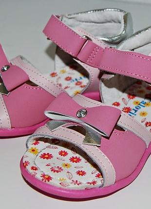 Босоніжки для дівчаток calorie