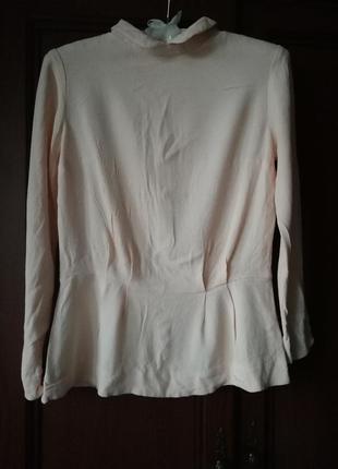 Нежная трендовая блузка блуза с баской  и воротничком вискоза, бренд cos4 фото