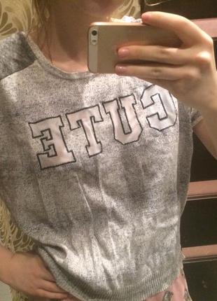 Стильная футболка топ