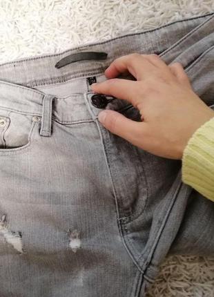 Забирай! стильные рваные мужские джинсы скинни river island 28/34 в прекрасном состоянии3 фото