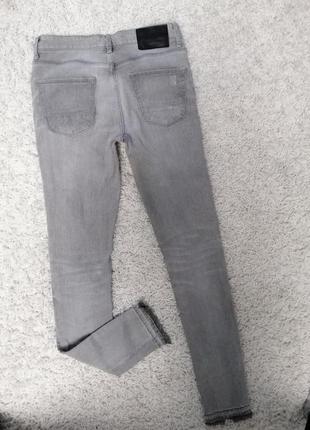Забирай! стильные рваные мужские джинсы скинни river island 28/34 в прекрасном состоянии4 фото
