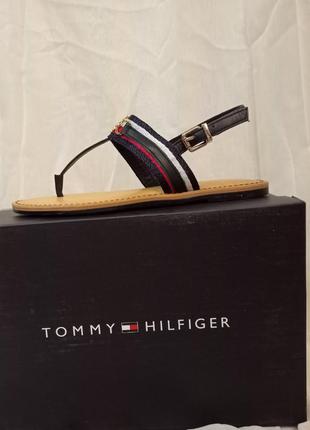 Tommy hilfiger женские кожаные сандалии shimmery ribbon flat sandal2 фото