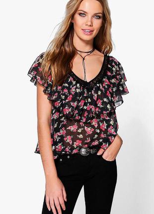 Трендовий шифоновий топ з воланами від boohoo! p.-42