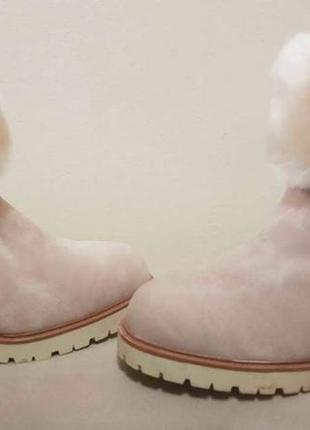 Жіночі теплі черевики new look, zara , dr martens