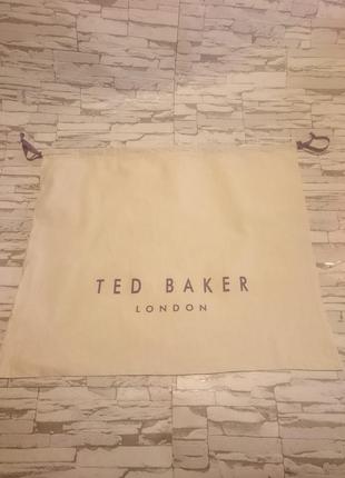 Пыльник ted baker на затяжке