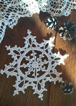 Вязаная снежинка - новогодний декор - подарок на новый год