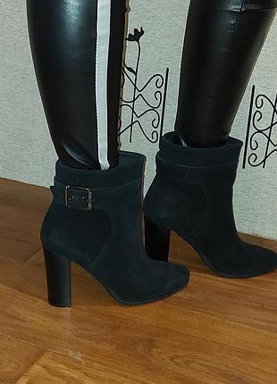 Шкіряні замшеві чобітки, черевики, туфлі, ботільйони