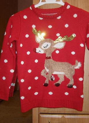 Теплая красная кофта с новогодним олененком