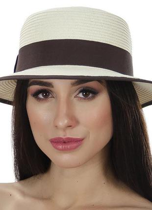 Капелюх канотьє з натуральних матеріалів - 142-09.32 світло-бежевий з коричневим стрічкою
