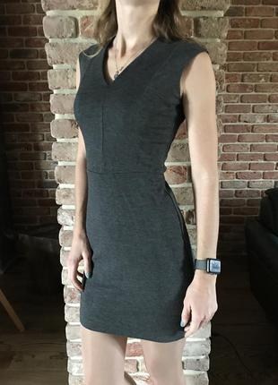 Элегантное платье mango xs