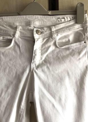 Білі джинси8 фото