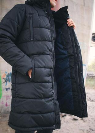 Мужская удлиненная куртка пальто на холодную зиму черная