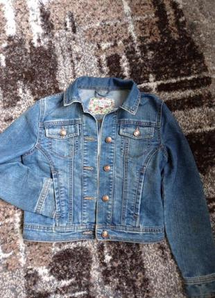 Куртка джинсова