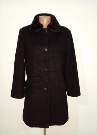 Демисезонное пальто с меховым воротником2 фото