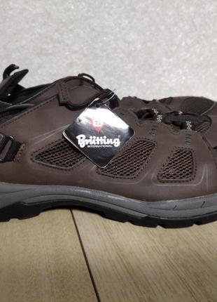 Босоніжки brütting