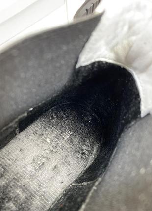 Женские ботинки bottega veneta boots low white black.10 фото
