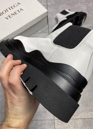 Женские ботинки bottega veneta boots low white black.9 фото