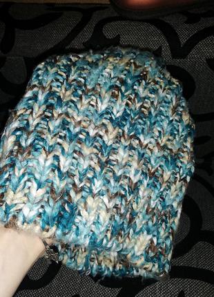 Шапка крупной вязки